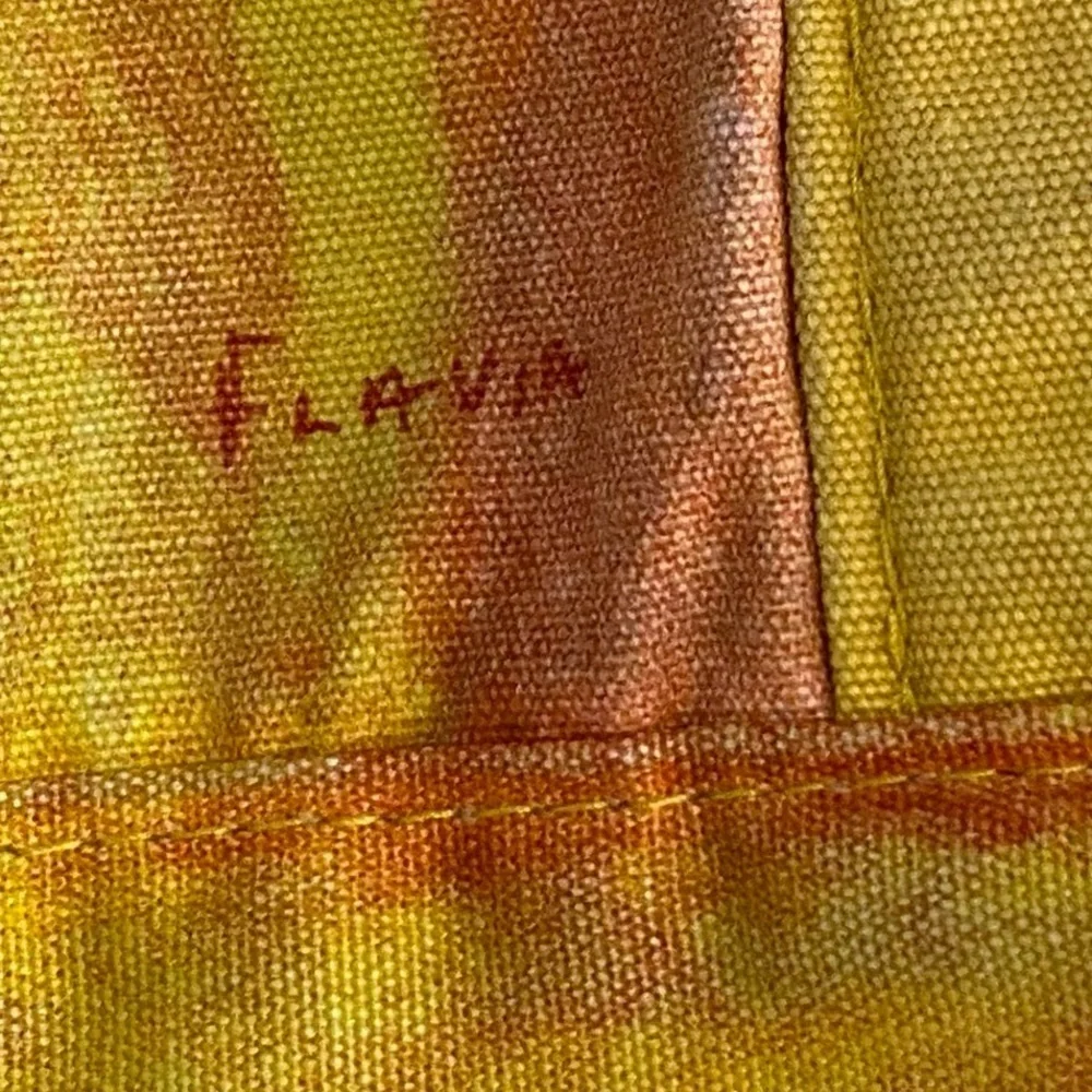 Flavia Tote Bag Peaches & Pomegranates 2006 Pockets Toggle Closure 2 Handles
